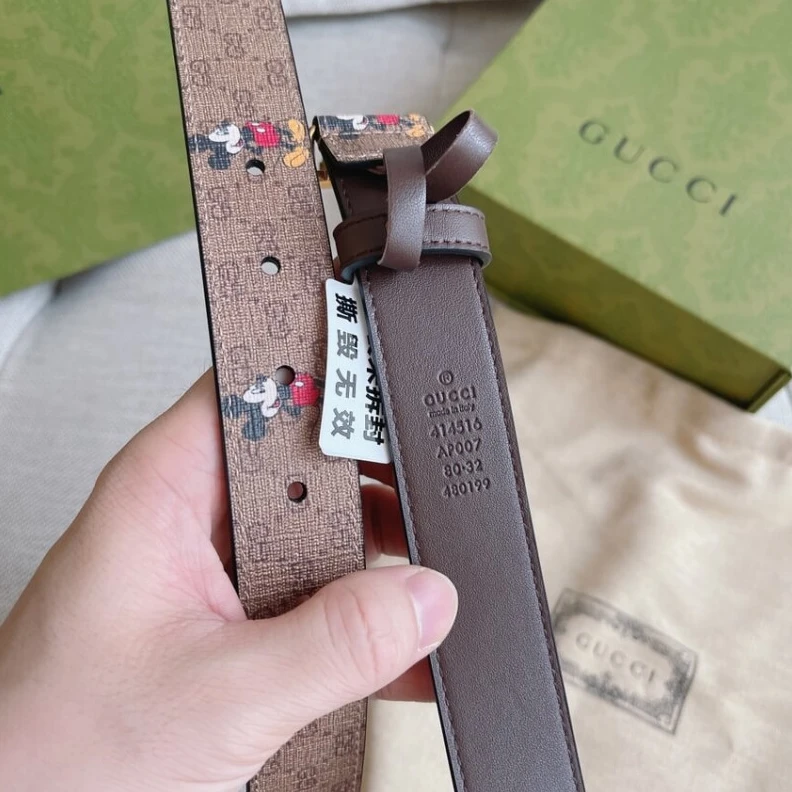 Replica bag Antiqued Disney x Gucci Supreme GG Canvas 30mm Belt with Double G Buckle