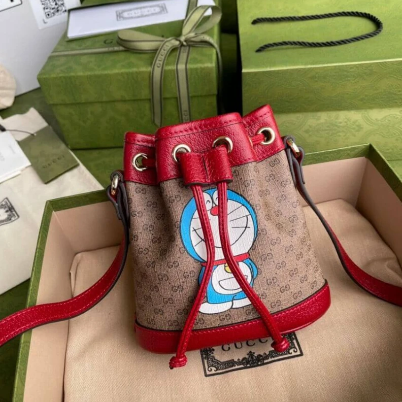Top lv Beige ebo Doraemon x Gucci Mini Bucket Bag