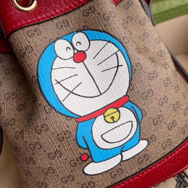 Top lv Beige ebo Doraemon x Gucci Mini Bucket Bag