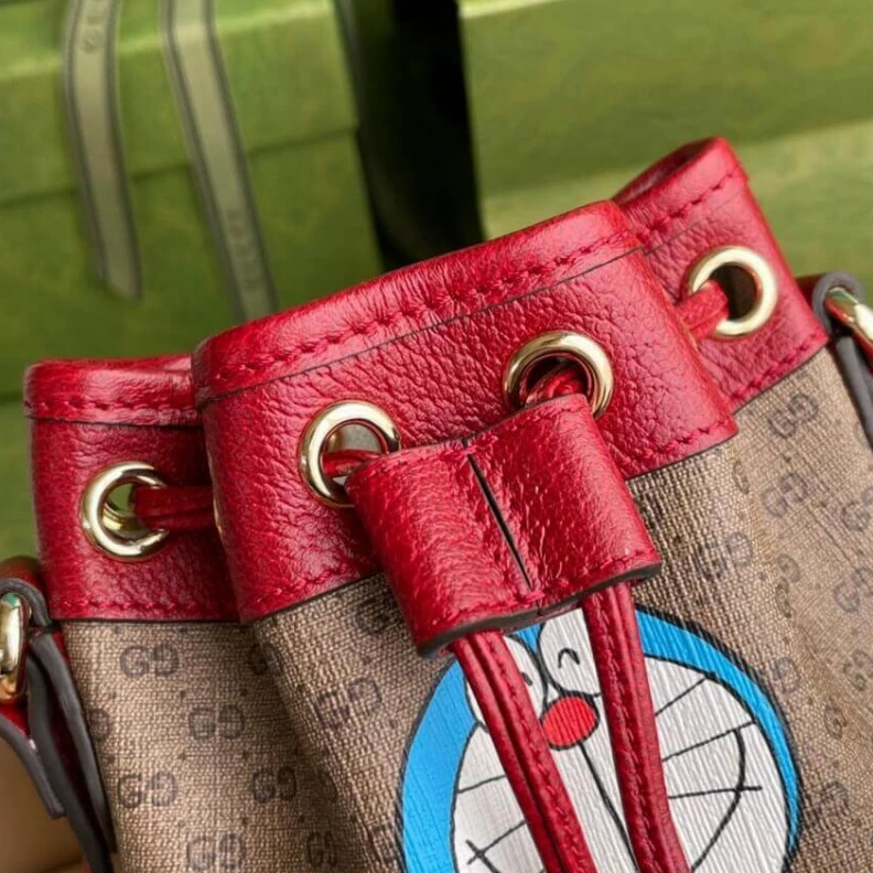 Top lv Beige ebo Doraemon x Gucci Mini Bucket Bag