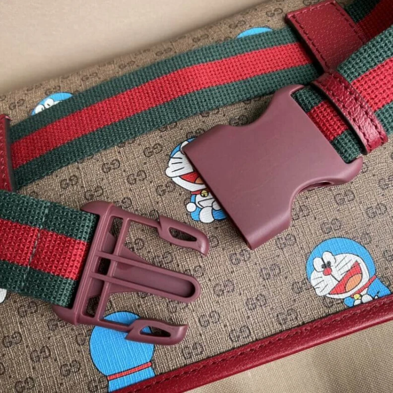 Kitlife ru Strap len Doraemon x Gucci Small Belt Bag