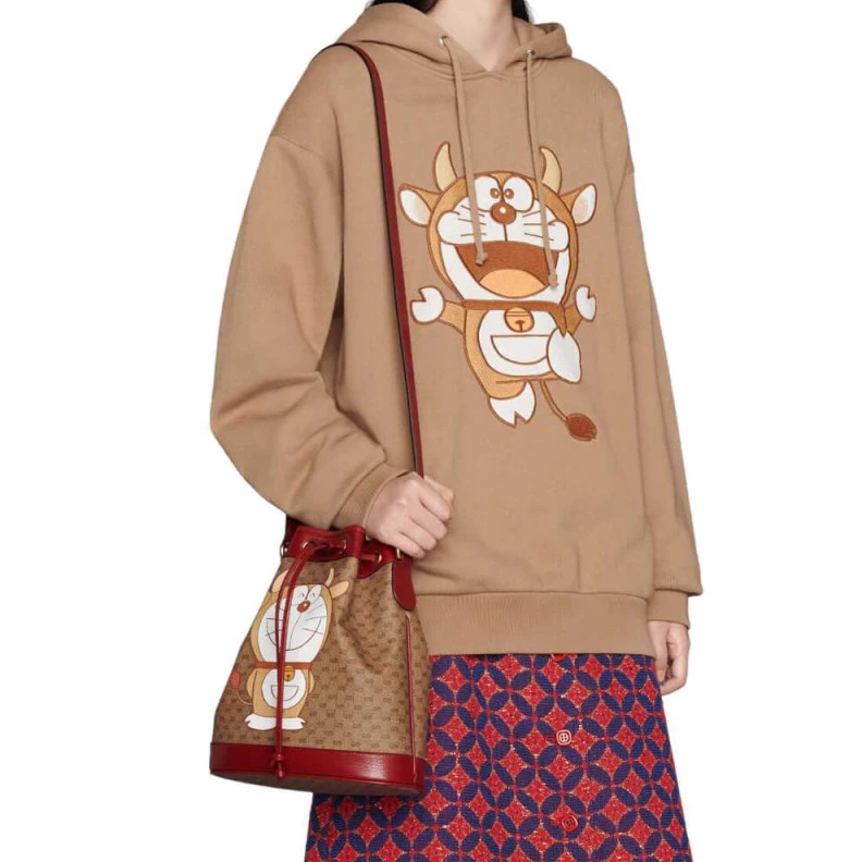 Replica bags lv Shiny gol Doraemon x Gucci Small Bucket Bag
