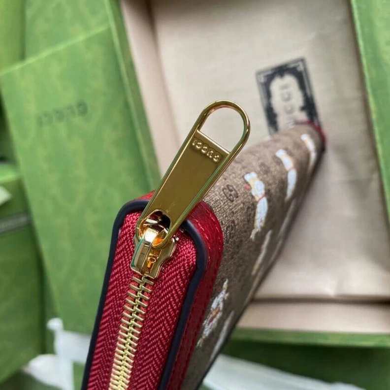 Replica bags lv Inserts c Doraemon x Gucci Zip Around Wallet 647787 in Beige