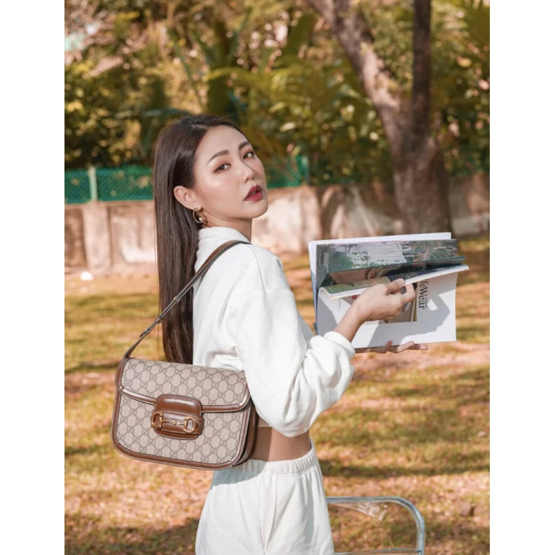 Replica bags Each bag Gucci 1955 Horsebit Brown GG Supreme Canvas Shoulder Bag