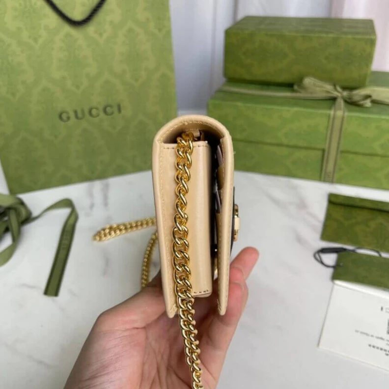 Kitlife 1 open po Gucci 1955 Horsebit Wallet With Chain in Beige Leather