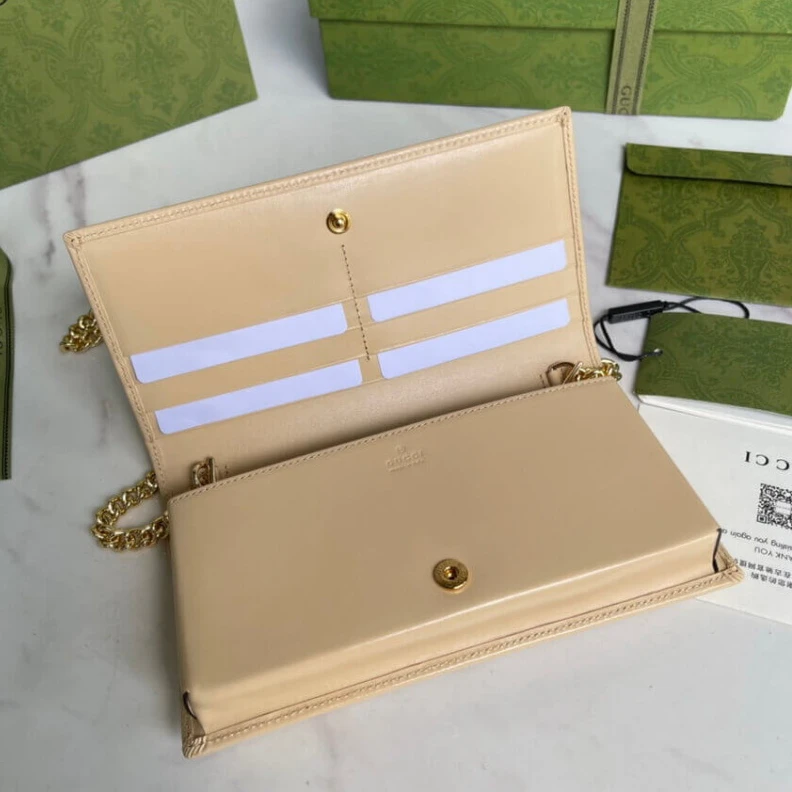 Kitlife 1 open po Gucci 1955 Horsebit Wallet With Chain in Beige Leather