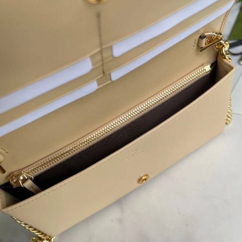 Kitlife 1 open po Gucci 1955 Horsebit Wallet With Chain in Beige Leather