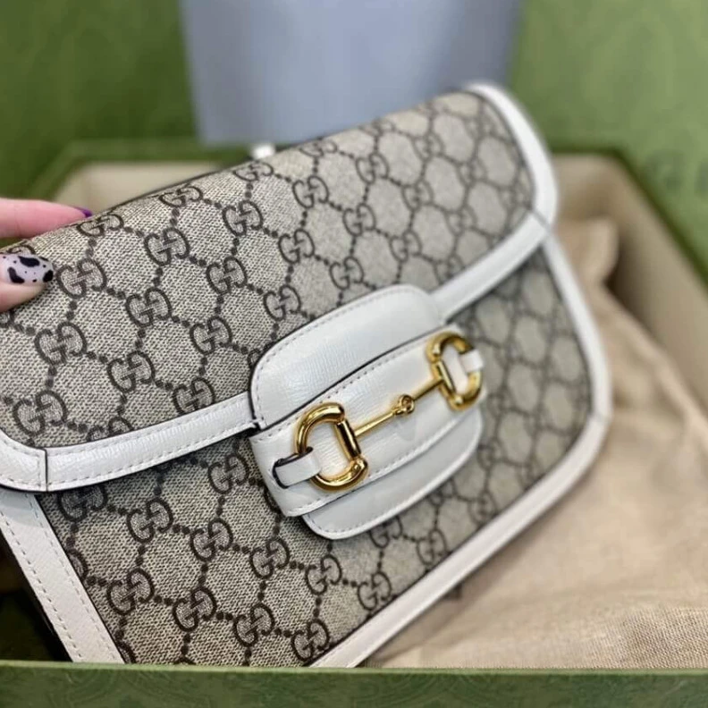 Kitlife ru   Gucci 1955 Horsebit White GG Supreme Canvas Shoulder Bag