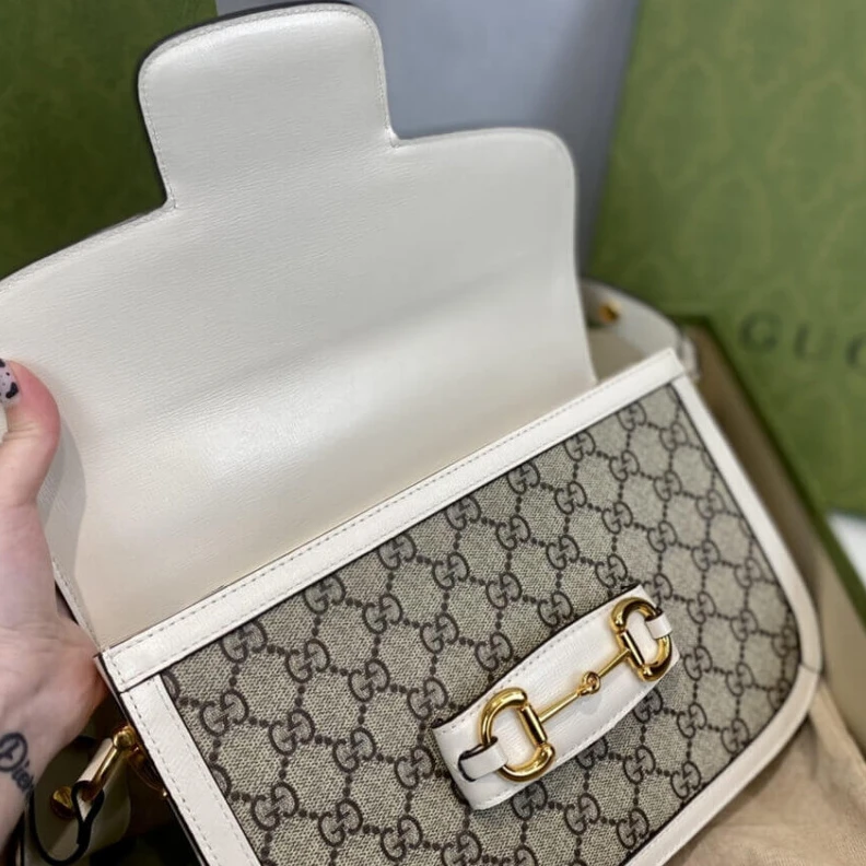 Kitlife ru   Gucci 1955 Horsebit White GG Supreme Canvas Shoulder Bag