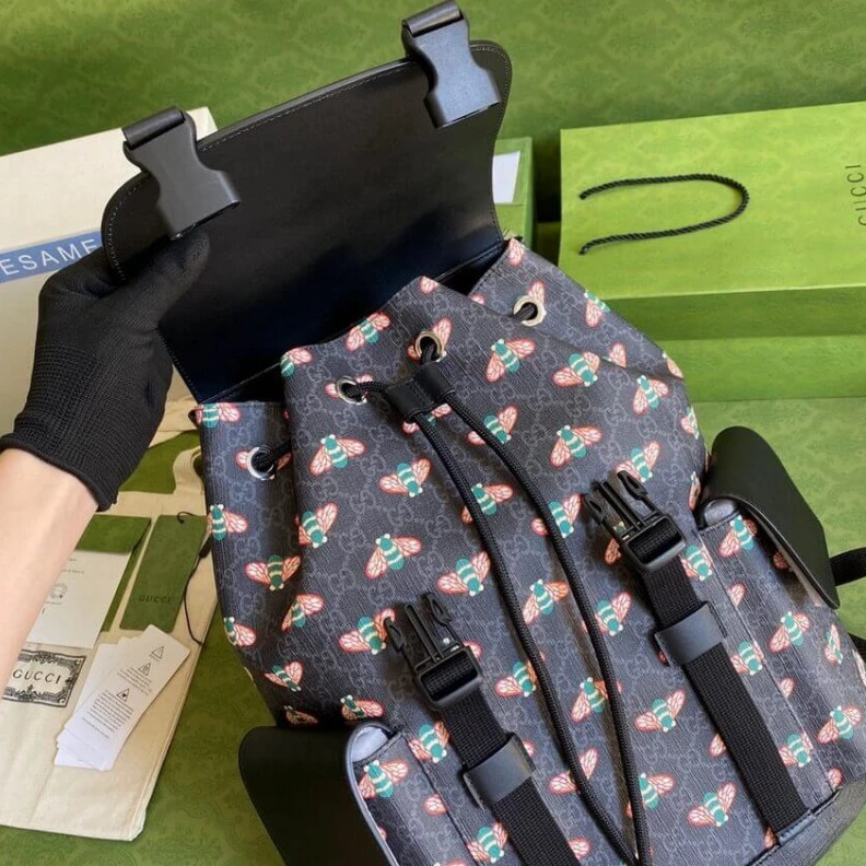 Replica bags A code fro Gucci Bestiary Backpack With Bees