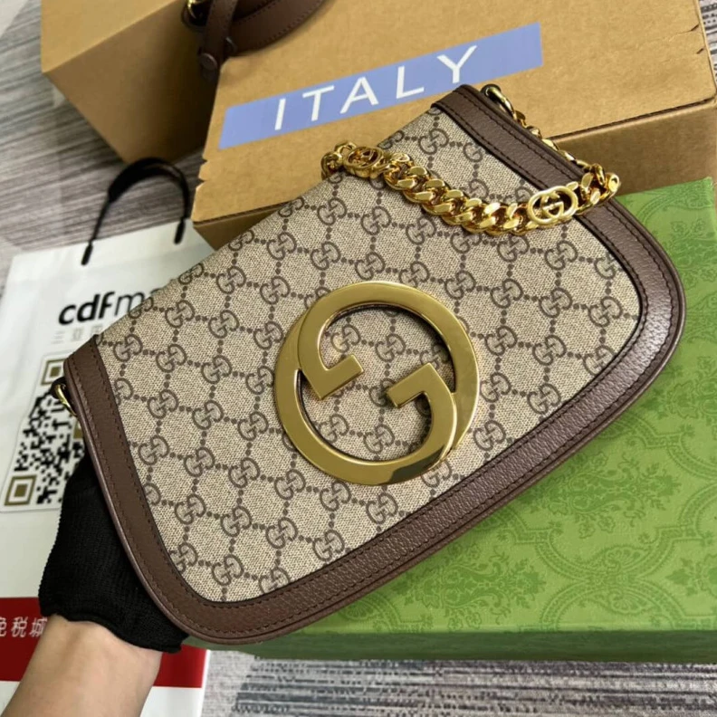 Replica bag Interlock Gucci Blondie GG Supreme Shoulder Bag