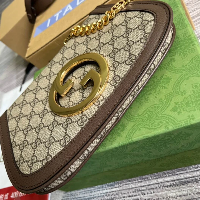 Replica bag Interlock Gucci Blondie GG Supreme Shoulder Bag
