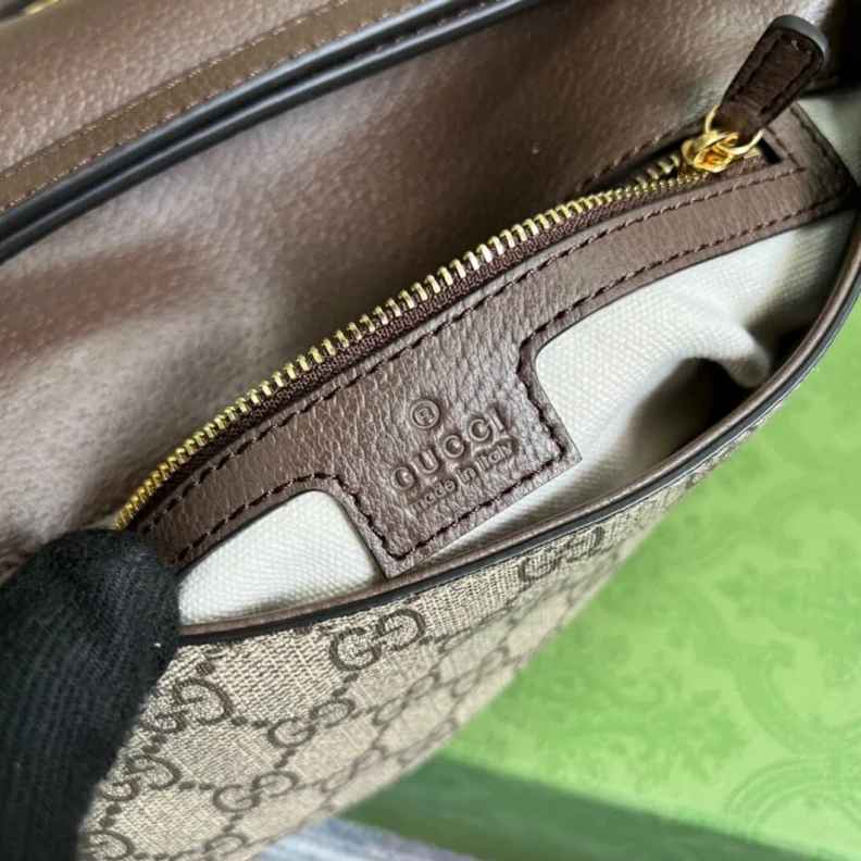 Replica bag Interlock Gucci Blondie GG Supreme Shoulder Bag
