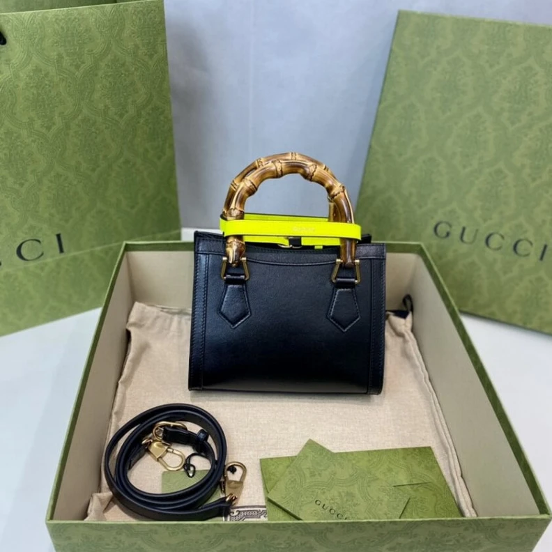 Top lv This item Gucci Diana Mini Tote Bag Black