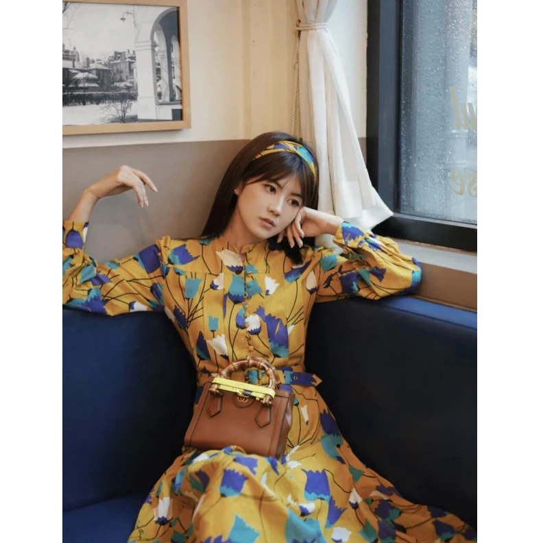 Lv belts replica Detachabl Gucci Diana Mini Tote Bag Brown