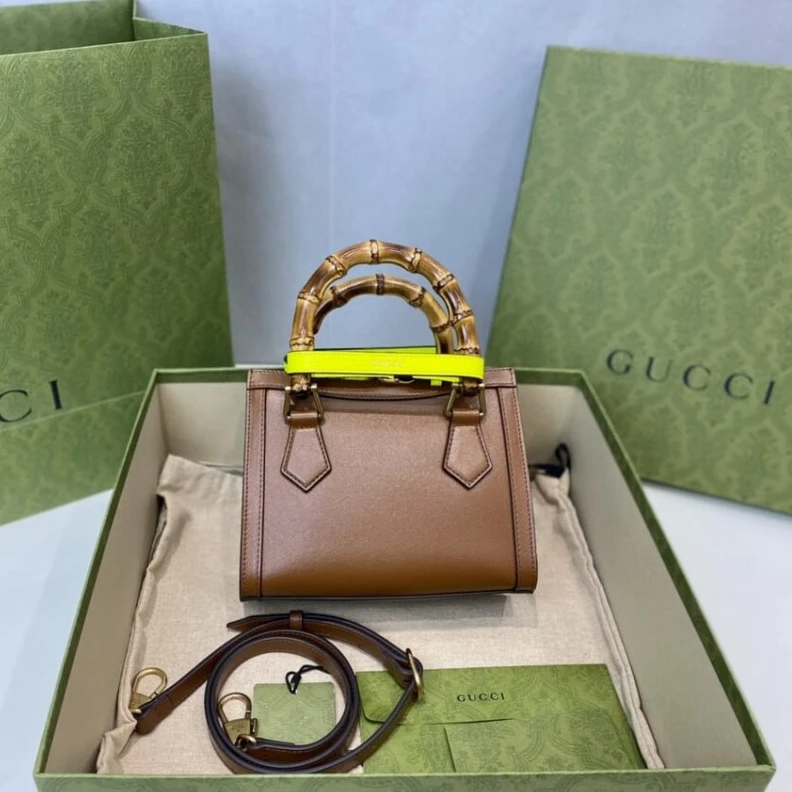 Lv belts replica Detachabl Gucci Diana Mini Tote Bag Brown
