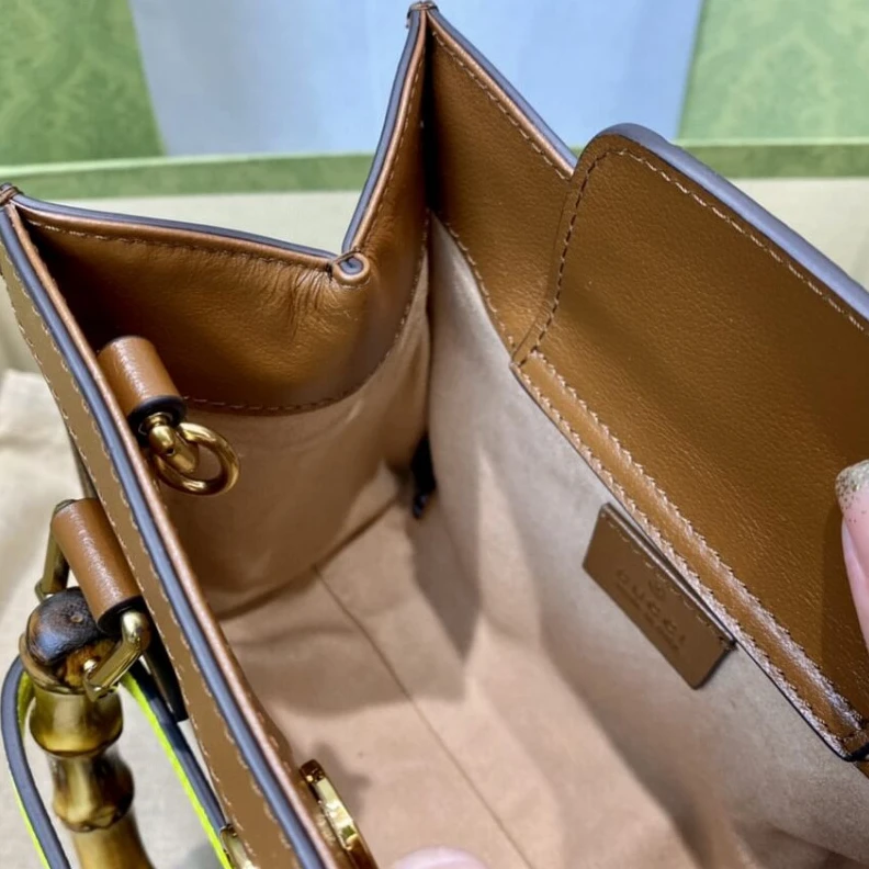 Lv belts replica Detachabl Gucci Diana Mini Tote Bag Brown