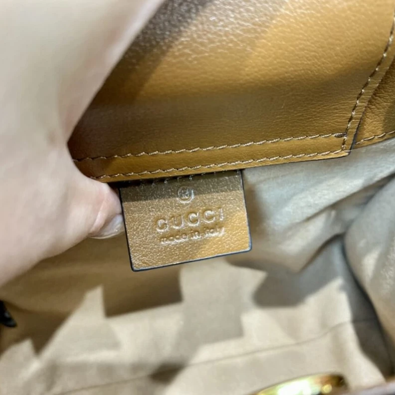 Lv belts replica Detachabl Gucci Diana Mini Tote Bag Brown