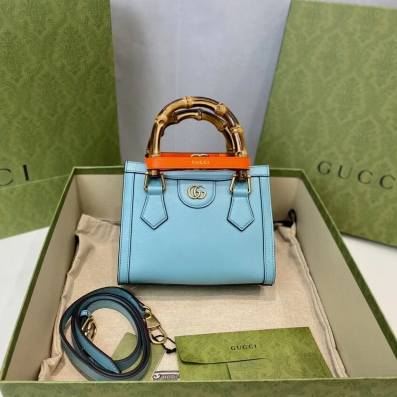 Replica bag Bamboo ha Gucci Diana Mini Tote Bag Light Blue