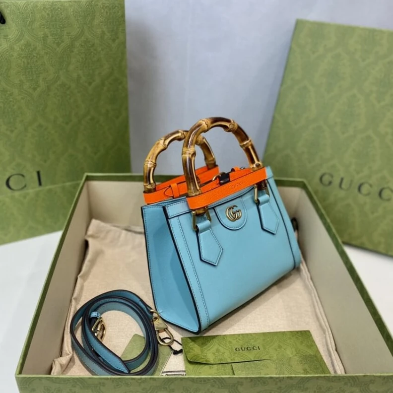 Replica bag Bamboo ha Gucci Diana Mini Tote Bag Light Blue