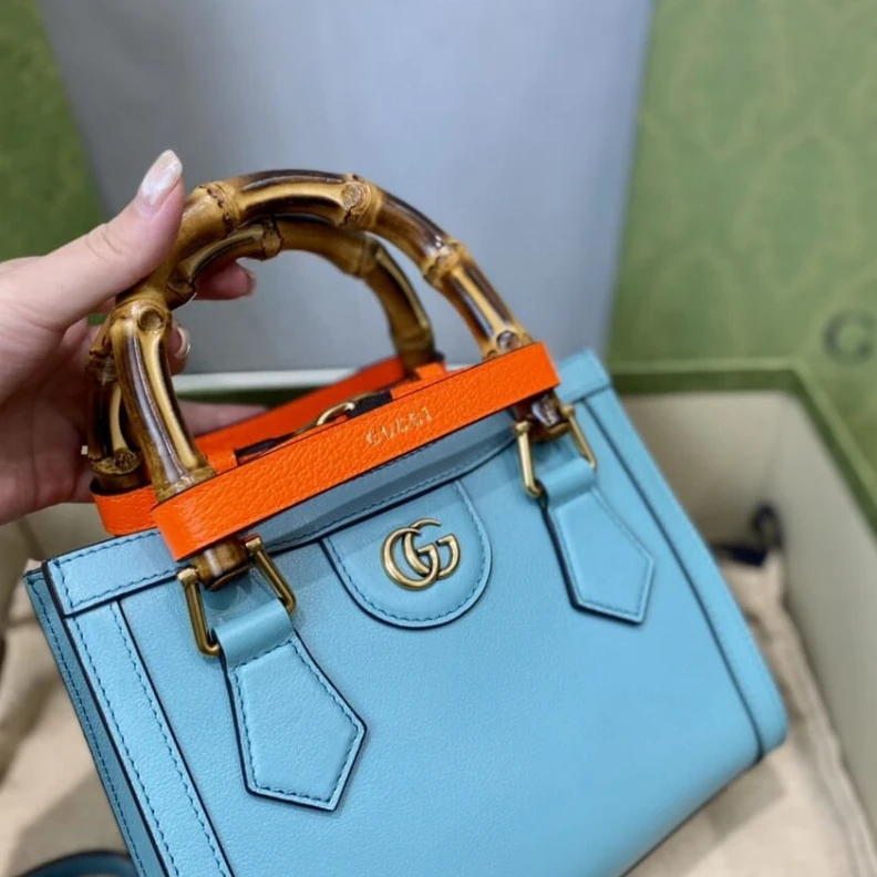 Replica bag Bamboo ha Gucci Diana Mini Tote Bag Light Blue