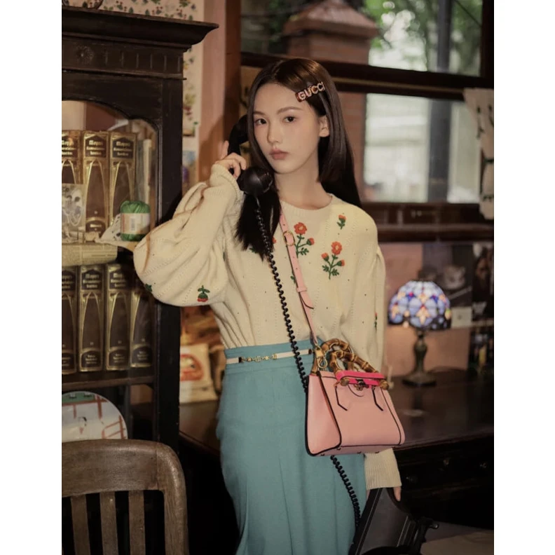 Louis vuitton locations Pink  Gucci Diana Mini Tote Bag Pink