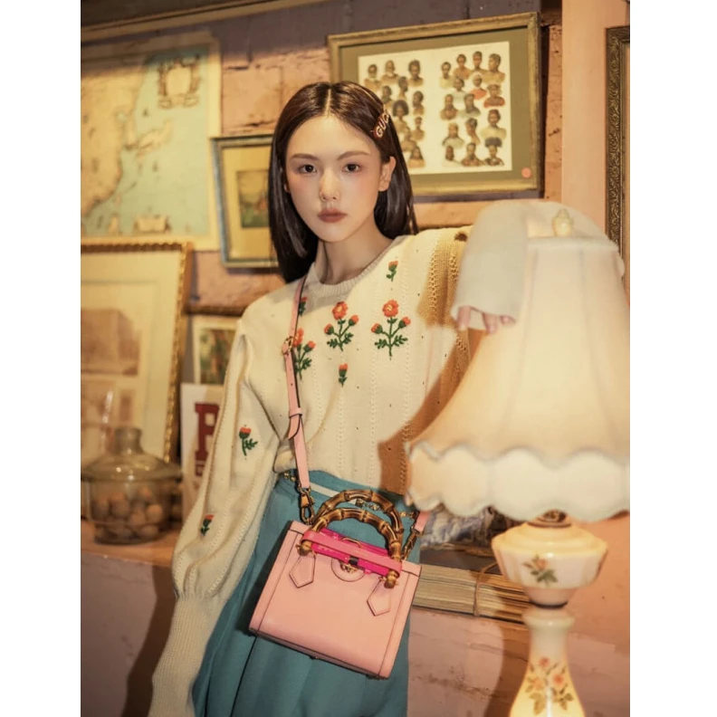 Louis vuitton locations Pink  Gucci Diana Mini Tote Bag Pink