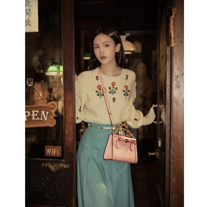 Louis vuitton locations Pink  Gucci Diana Mini Tote Bag Pink
