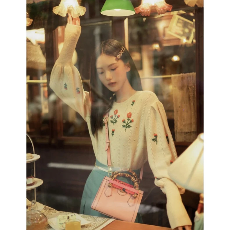 Louis vuitton locations Pink  Gucci Diana Mini Tote Bag Pink