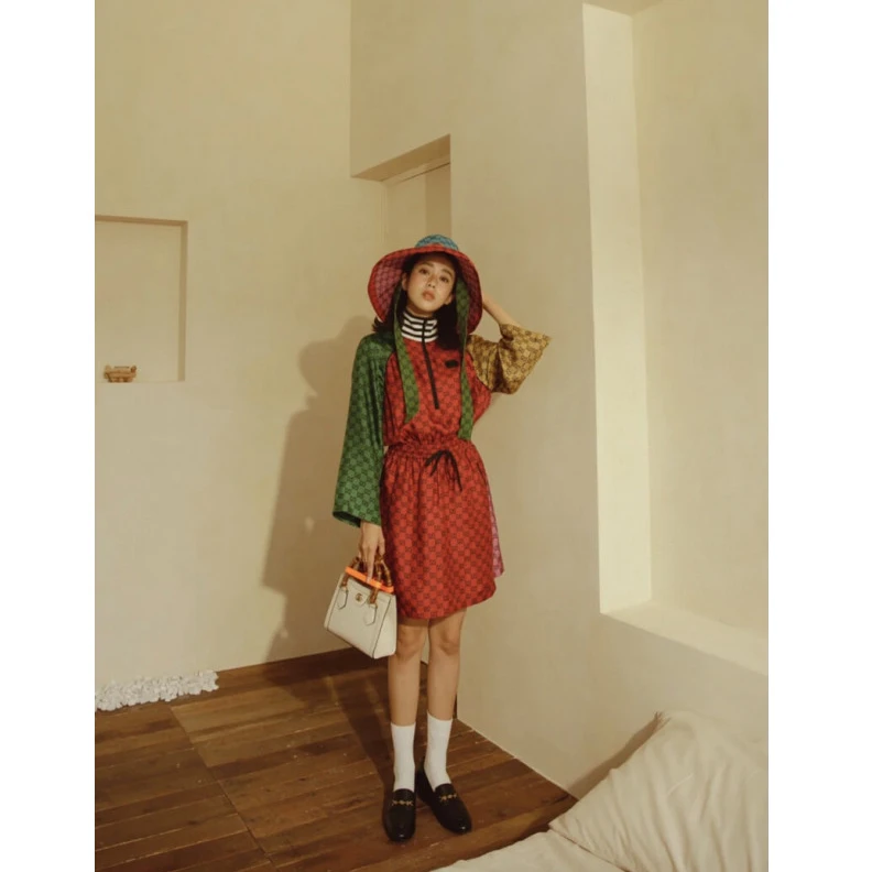 Louis vuitton locations White&nbs Gucci Diana Mini Tote Bag White