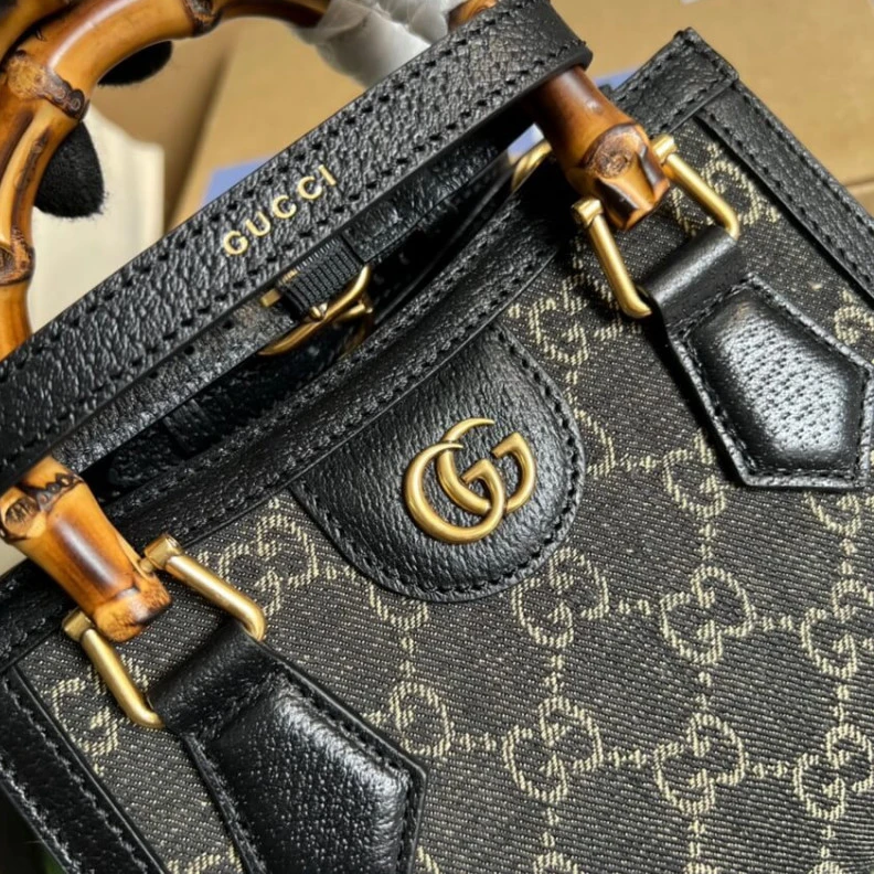 Replica bag Shiny ant Gucci Diana Mini Tote Bag in Black Denim