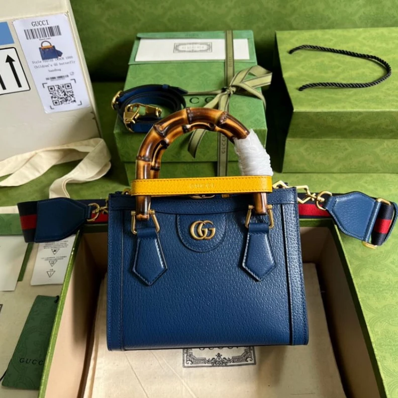 Kitlife ru Shiny ant Gucci Diana Mini Tote Bag in Royal Blue Leather