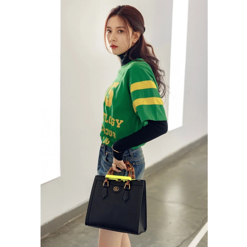 Louis vuitton locations Bamboo ha Gucci Diana Small Tote Bag Black