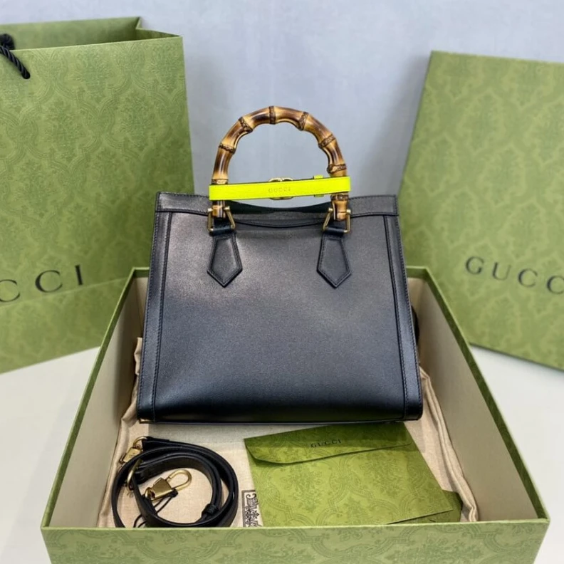 Louis vuitton locations Bamboo ha Gucci Diana Small Tote Bag Black