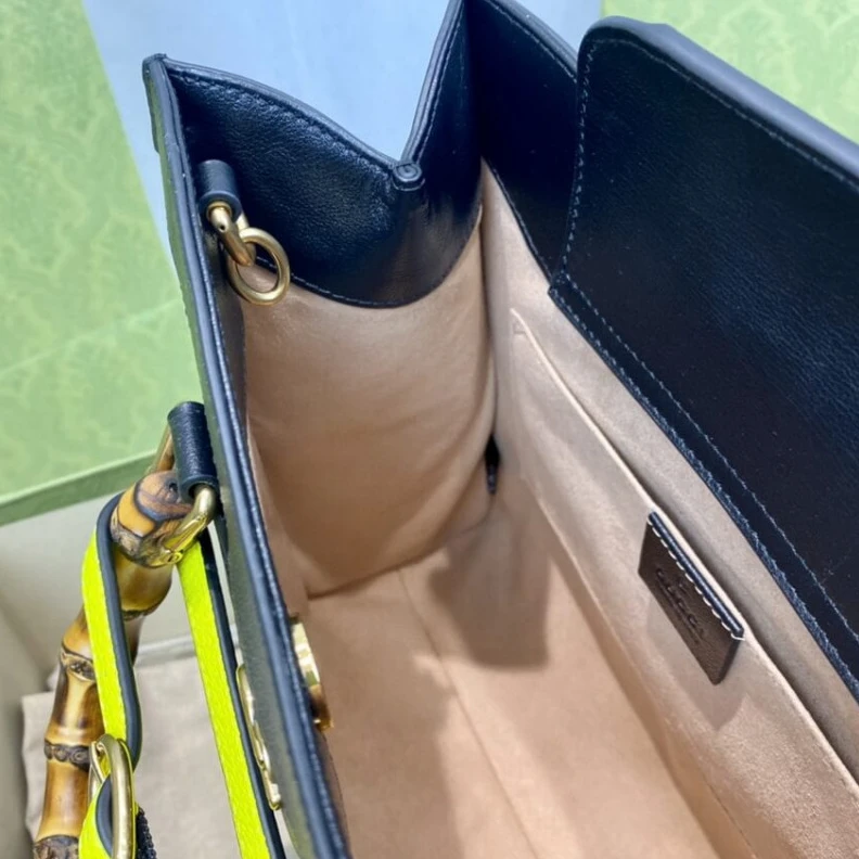Louis vuitton locations Bamboo ha Gucci Diana Small Tote Bag Black