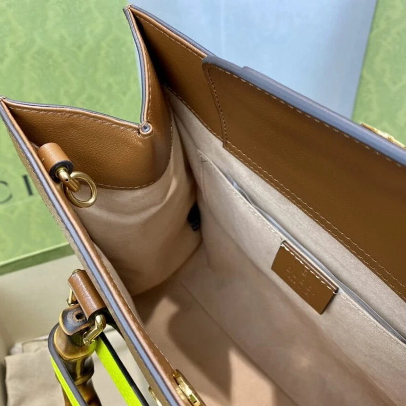Kitlife ru Interior Gucci Diana Small Tote Bag Brown