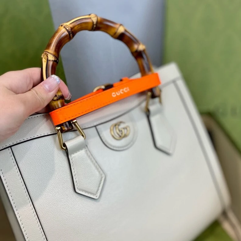 Replica bag White&nbs Gucci Diana Small Tote Bag White