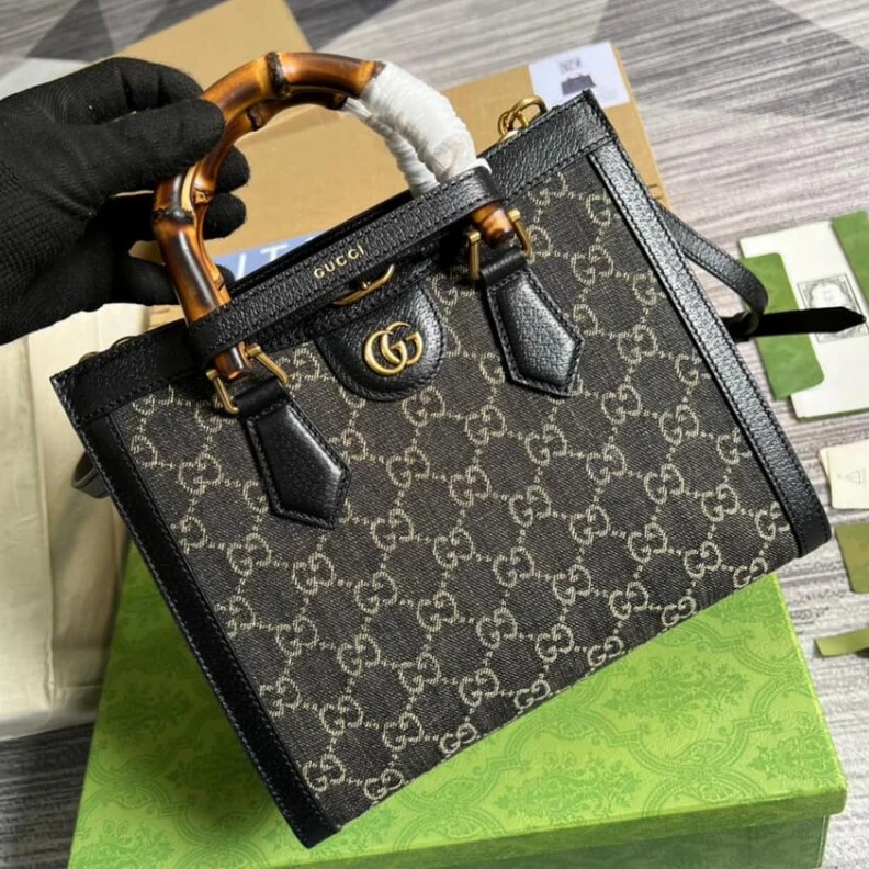 Replica bags lv Bamboo ha Gucci Diana Small Tote Bag in Black Denim