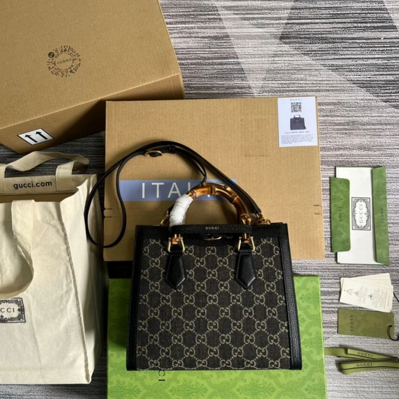 Replica bags lv Bamboo ha Gucci Diana Small Tote Bag in Black Denim