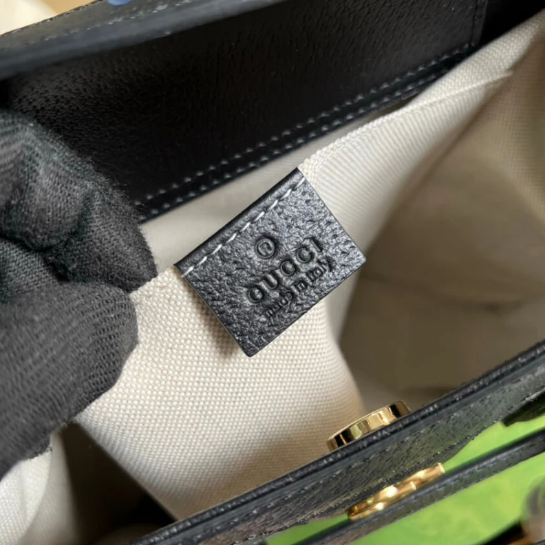 Replica bags lv Bamboo ha Gucci Diana Small Tote Bag in Black Denim