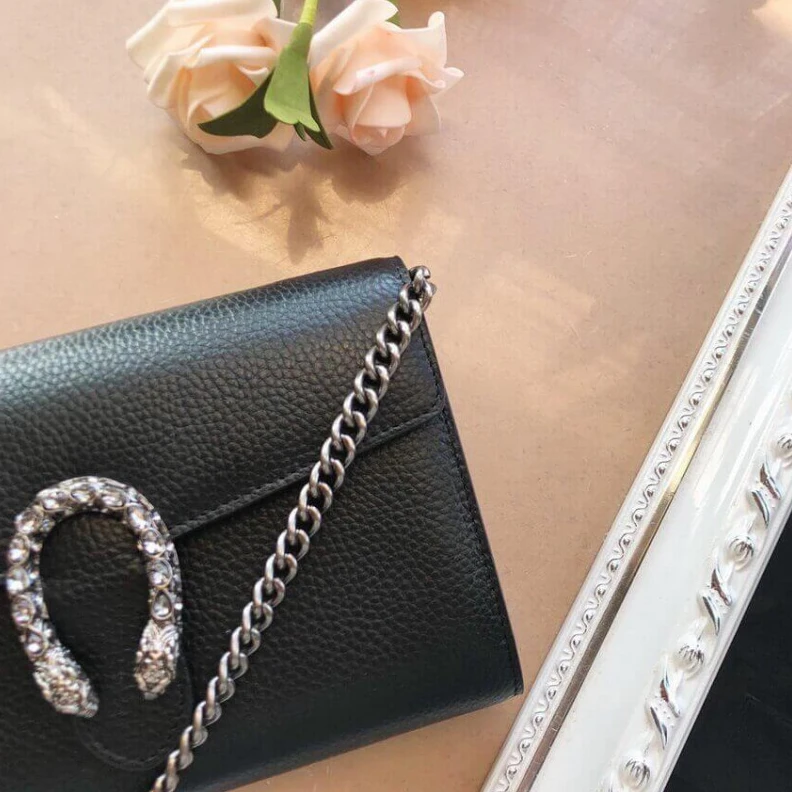 Louis vuitton locations Handstitc Gucci Dionysus Black Leather Mini Chain Bag