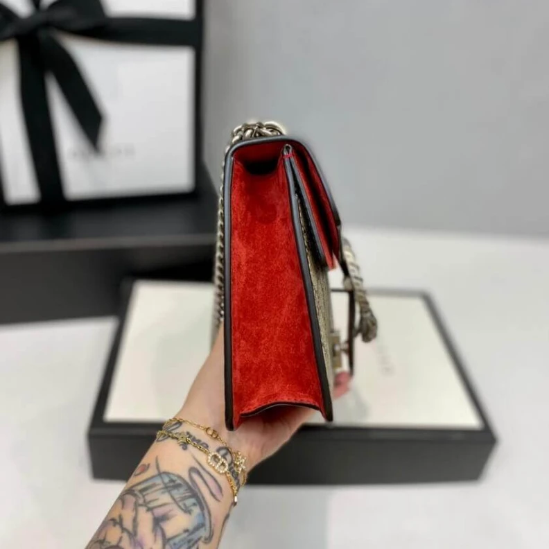 Replica bags lv Pin closu Gucci Dionysus GG Supreme Mini Bag Red