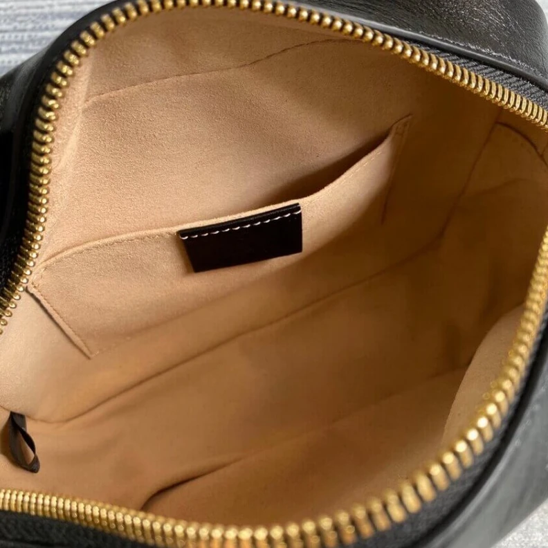 Louis vuitton locations 18 x 12 x Gucci GG Canvas Matelasse Mini Bag Black