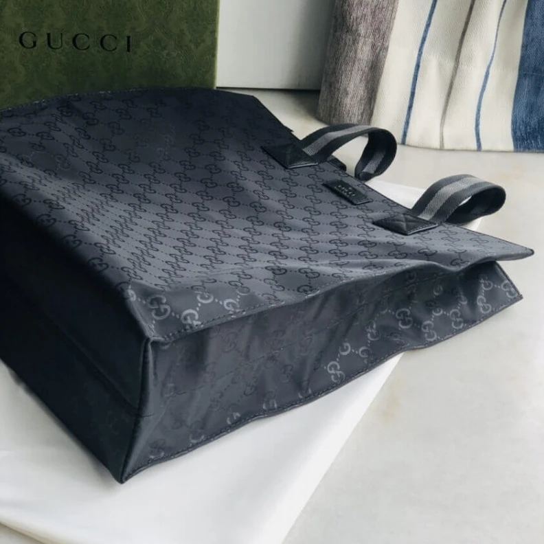 Replica bag Front lea Gucci GG Guccissima Black Nylon Tall Tote Bag