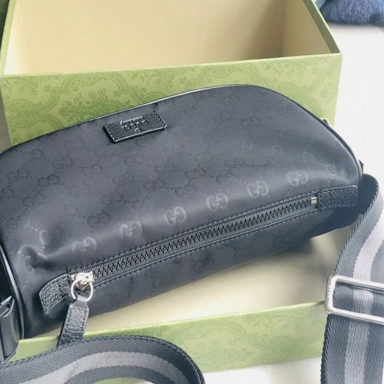 Louis vuitton locations 27 x 13 x Gucci GG Guccissima Nylon Waist Crossbody Bag