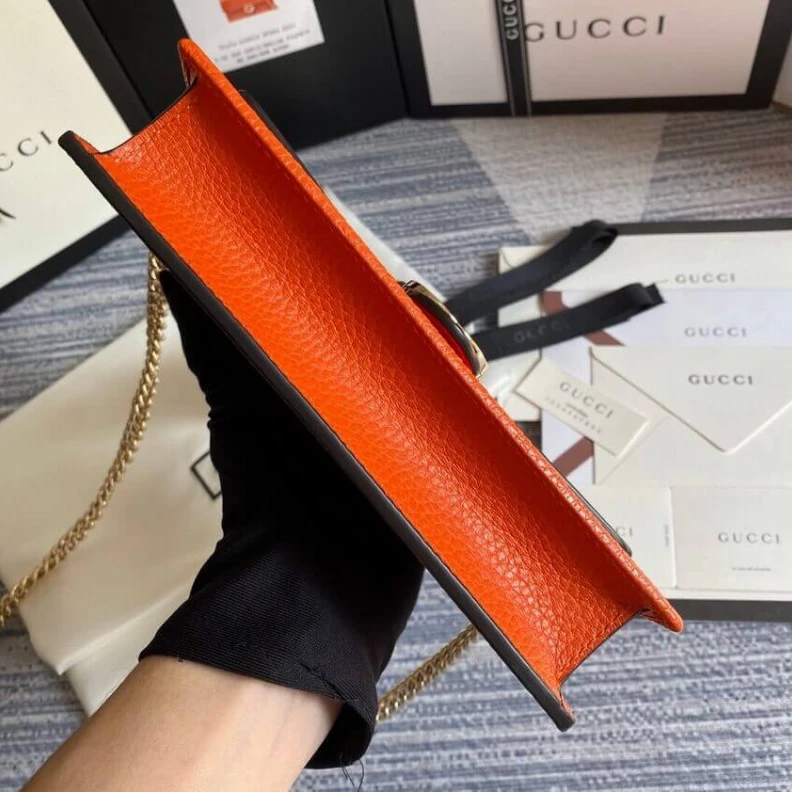 Replica bags GG Hardwa Gucci GG Interlocking Wallet On Chain Orange