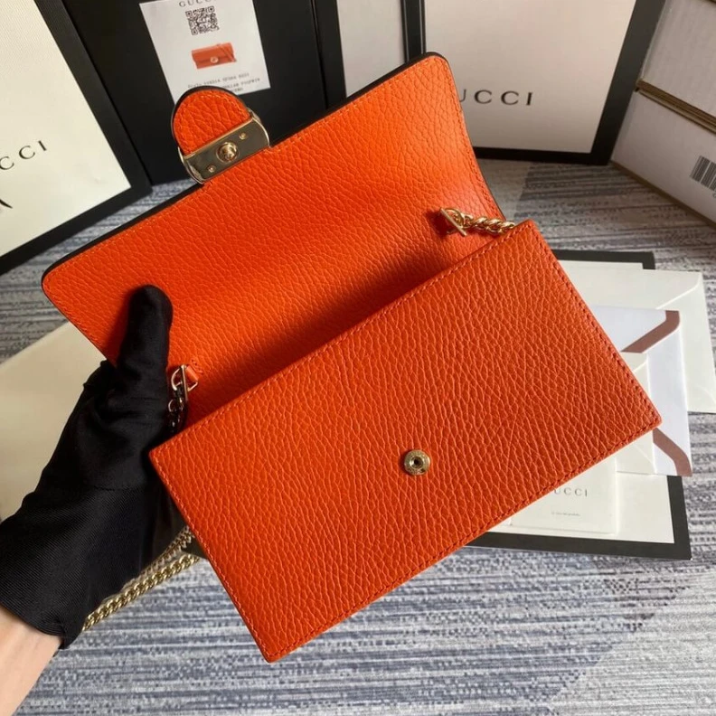 Replica bags GG Hardwa Gucci GG Interlocking Wallet On Chain Orange