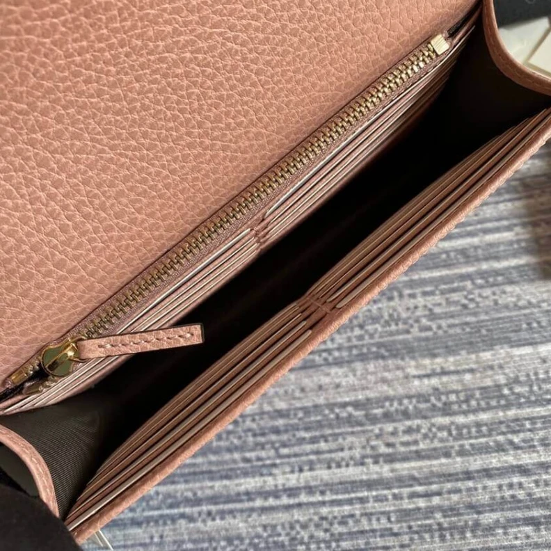 Louis vuitton locations Full Inte Gucci GG Interlocking Wallet On Chain Pink