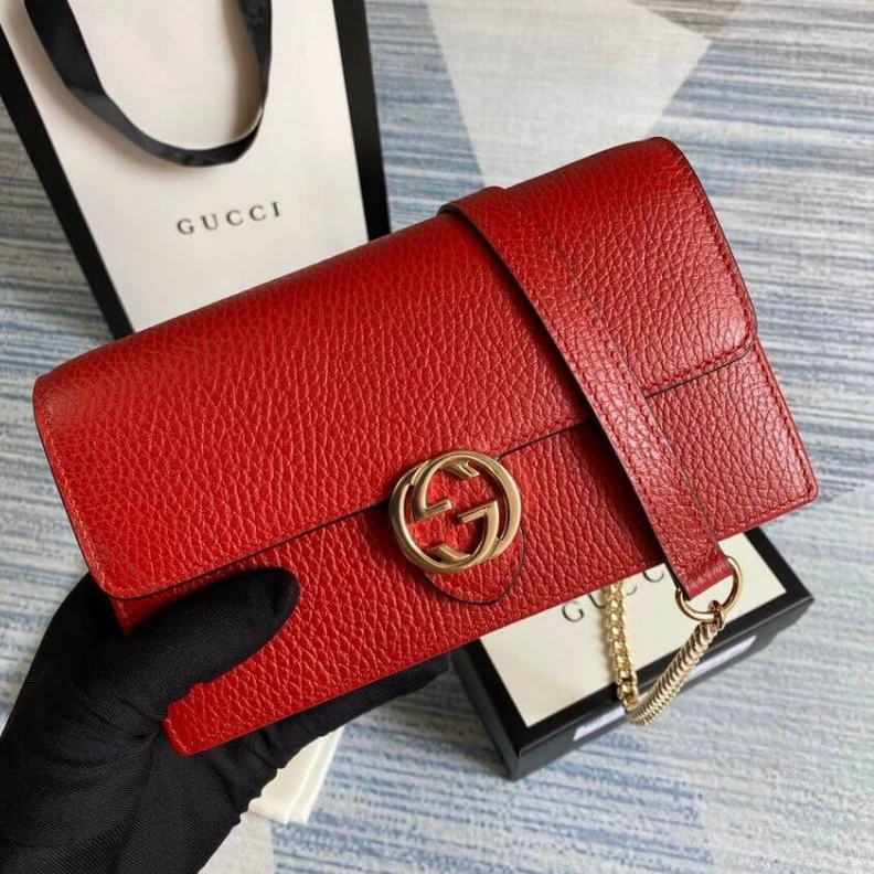 Lv belts replica Golden In Gucci GG Interlocking Wallet On Chain Red