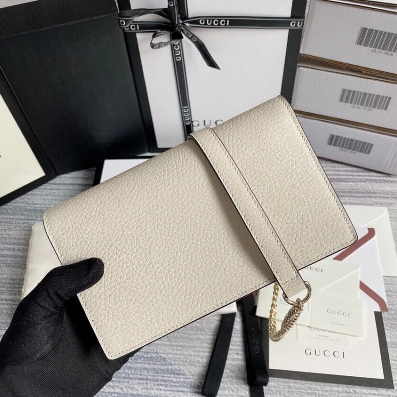 Louis vuitton locations 20 x 13 x Gucci GG Interlocking Wallet On Chain White